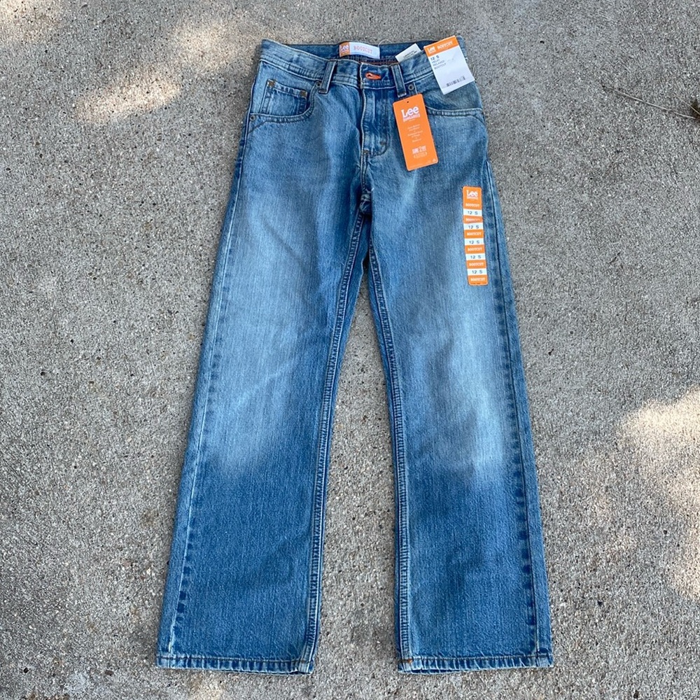 NWT Lee Dungarees unisex hello relaxed fit bootcut jeans.12S. adjustable waist.